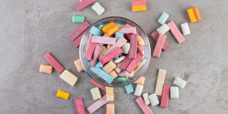 O método mais prático que elimina o chiclete sem danificar o tecido