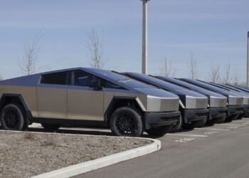 Tesla surpreende e lança Cybertruck na Argentina por mais de R$ 1 milhão e muita potência