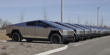 Tesla surpreende e lança Cybertruck na Argentina por mais de R$ 1 milhão e muita potência