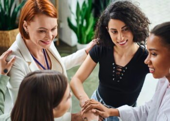 Palavras poderosas que melhoram a comunicação e evitam conflitos