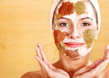 Como esfoliar o rosto em casa com produtos naturais