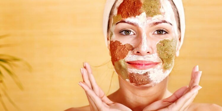 Como esfoliar o rosto em casa com produtos naturais