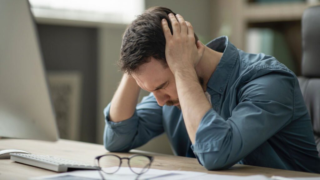 Como identificar sintomas e evitar o impacto do estresse crônico na saúde