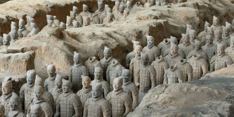 Arqueologia encontra artefatos que não se encaixam na história oficial