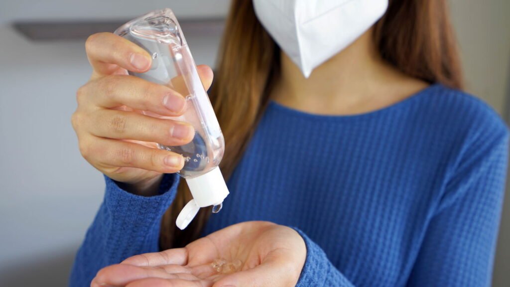 É perigoso utilizar banheiro público? Veja 7 riscos e cuidados