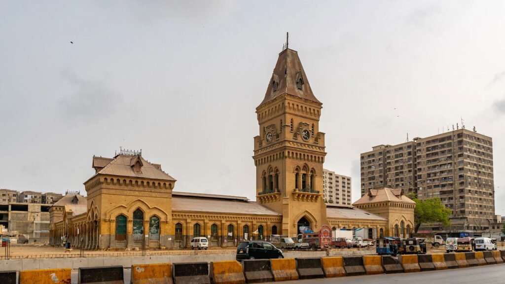 Cidade mais barata do mundo tem almoço por poucos reais e transporte quase grátis