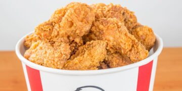 KFC aposta na nostalgia e relança acompanhamento inesperado após 30 anos