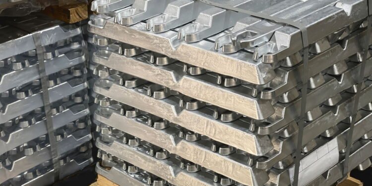 Maior reservatório de lingotes de mais de 2000 anos é encontrado em um rio