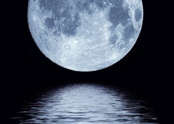 Quando será a próxima lua cheia de agosto em 2025?