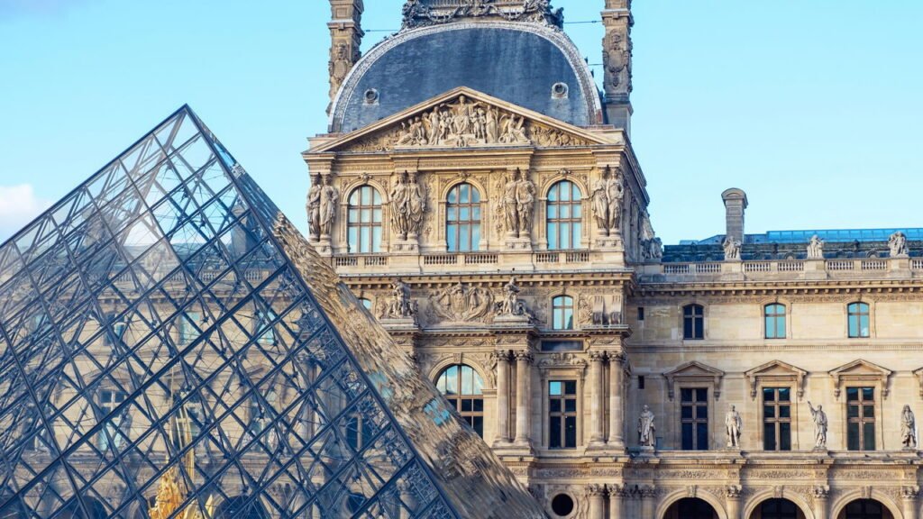 As 7 experiências imperdíveis para quem está pensando em visitar Paris