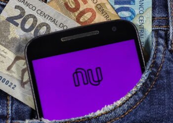 Descontos de até 99%! Renegocie suas dívidas com o Nubank e Serasa