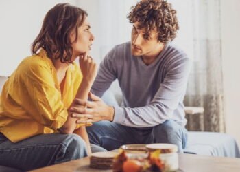 O que significa pedir desculpas o tempo todo, segundo a psicologia