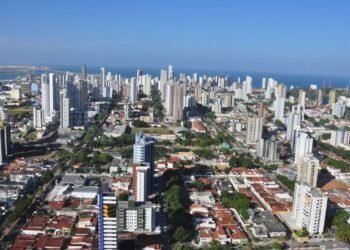 Essa cidade do Nordeste está entre as mais bonitas do país e atrai turistas do ano todo