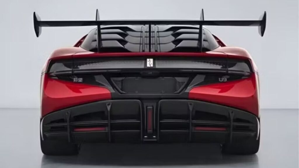 BYD lança U9 Track Edition com mais de 3.000 cv e promete ser o carro mais rápido do mundo