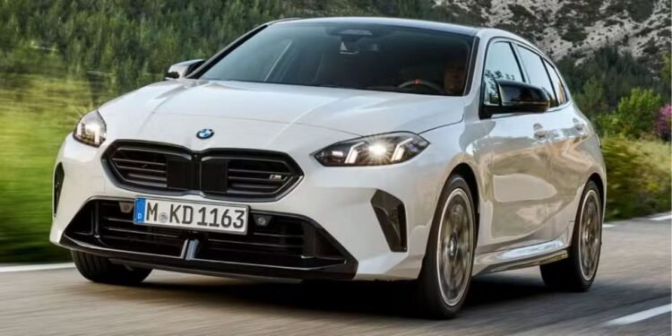 BMW traz nova M135 ao Brasil e promete desbancar a esportividade de Type R e GR Corolla