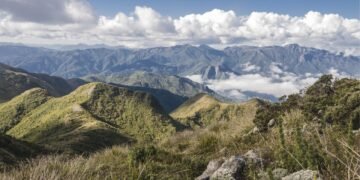 Conheça a majestosa Serra que corta o Sudeste o Brasil e esconde mistérios milenares