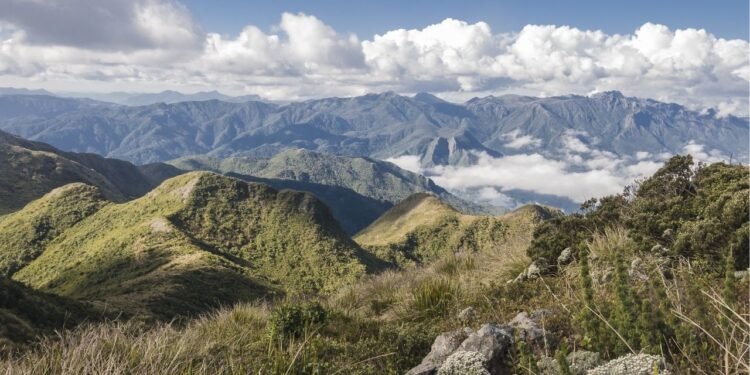 Conheça a majestosa Serra que corta o Sudeste o Brasil e esconde mistérios milenares
