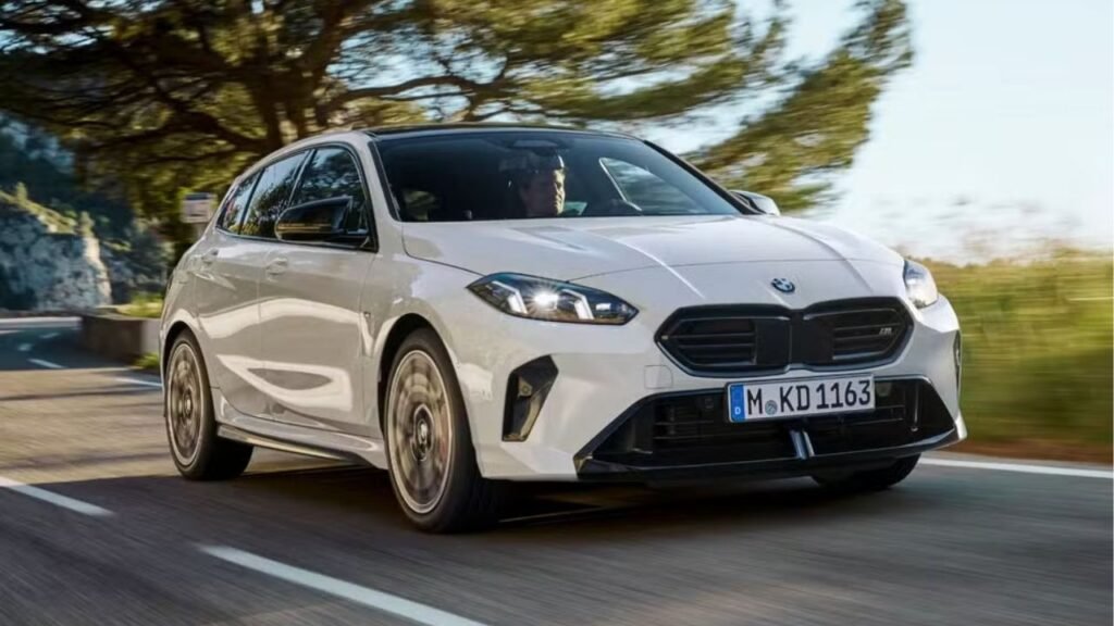 BMW traz nova M135 ao Brasil e promete desbancar a esportividade de Type R e GR Corolla