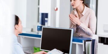 Você está se anulando para agradar os outros? A resposta pode doer