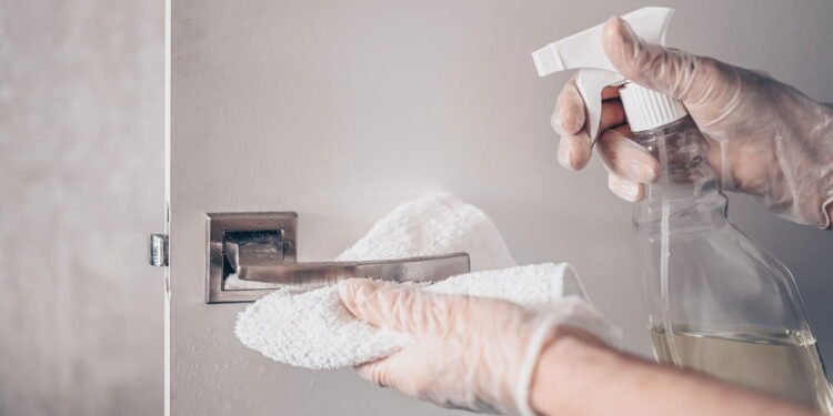 Para que serve a mistura de água oxigenada com bicarbonato