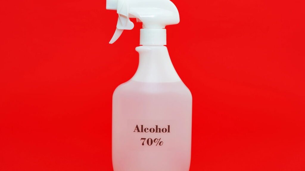 O produto de limpeza que foi proibido pela Anvisa em todo o Brasil