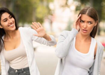 Os sinais mais claros de que sua amizade está se tornando tóxica