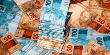 Bancos fecham dia 26 e 27/08