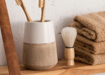 Ideias criativas para renovar banheiros pequenos e valorizar o ambiente