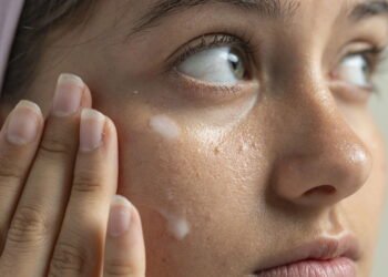 O que está causando essas bolinhas na pele e como eliminá-las rápido