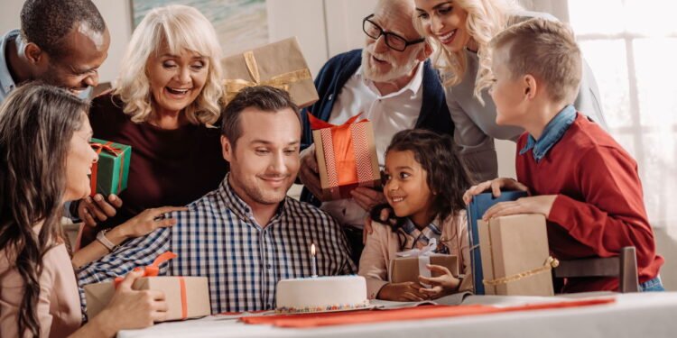 Bolo tamanho família que fica fofinho e rende bastante
