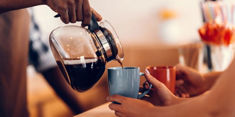 Empresa fecha 54 cafés e deixa clientes decepcionados