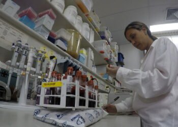 Autoridades de saúde alertam para ameaça de epidemia: ‘Estamos vendo um aumento preocupante’