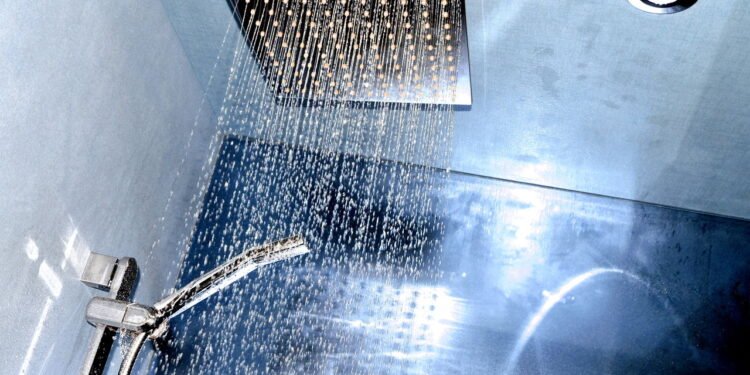 Chuveiros para 2026 - Créditos: depositphotos.com / lucianmilasan