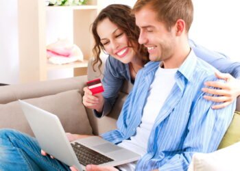 Evite cair em golpes com essas dicas para compras pela internet