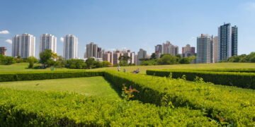 Essas cidades brasileiras se destacam por segurança alta e qualidade de vida real