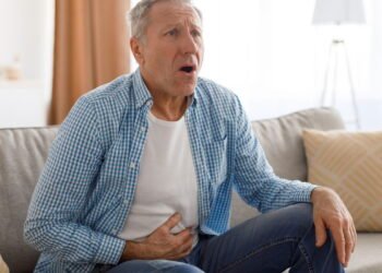 Por que os homens devem prestar atenção ao desconforto abdominal inferior?