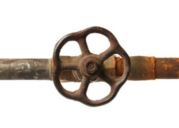 A forma mais prática e eficaz de tirar ferrugem de metais