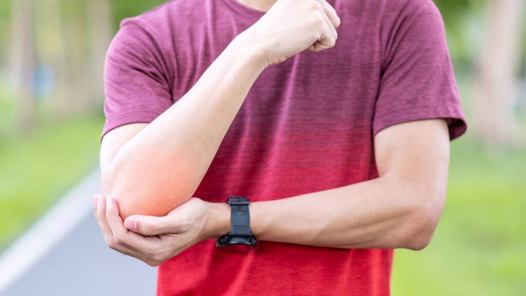 Como prevenir e recuperar-se do cotovelo de tenista sem cirurgia