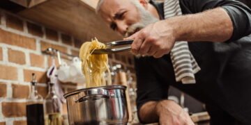 Saiba como identificar um bom espaguete de supermercado e quais evitar