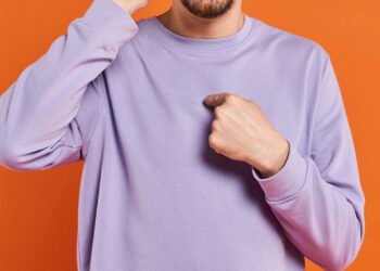 Pessoas falam sozinhas