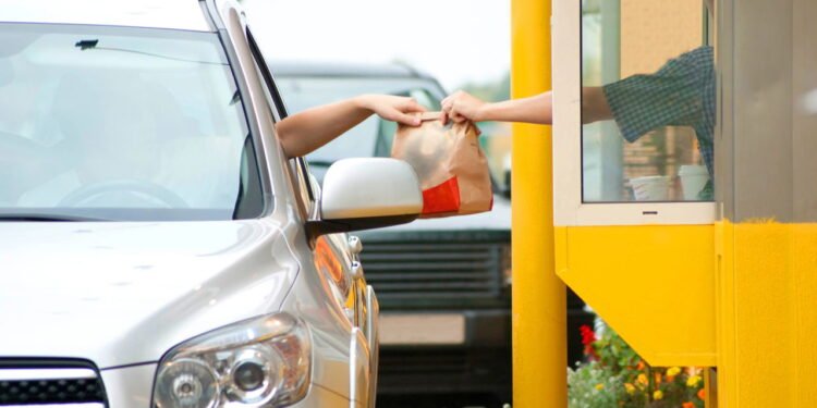 Fast food - Créditos: depositphotos.com / ministr