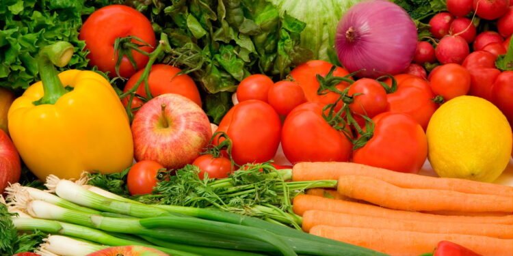 Consumo de fibras, que aumentam a saciedade e ajudam a controlar a vontade de comer - Créditos: depositphotos.com / cybernesco