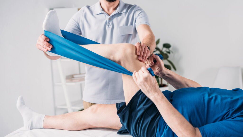 O alívio mais eficaz para a dor sacroilíaca começa com este movimento