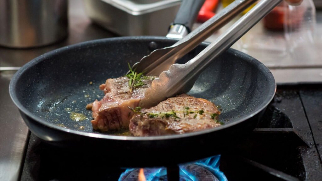 Bife macio e dourado