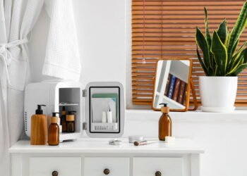 Evite erros: o que não guardar no banheiro, segundo especialistas