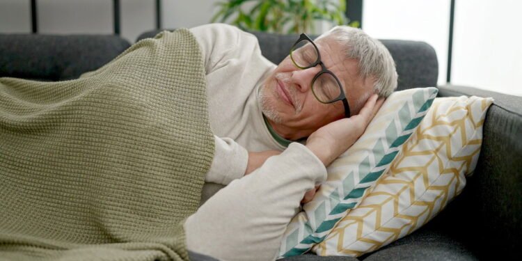 Não tenha problemas para dormir após os 50 anos com essas super dicas