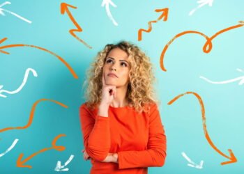 Você trava na hora de tomar alguma decisão? Entenda o que está por trás da indecisão