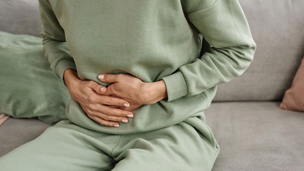 Saiba como diferenciar gastrite de uma simples indigestão e evite problemas sérios