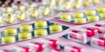 Ministério da Saúde ajusta regras e restringe remédios usados em casa