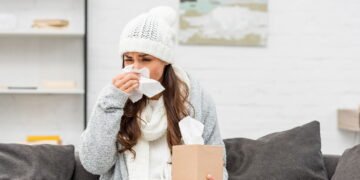 É assim que nosso corpo reage quando vemos uma pessoa doente